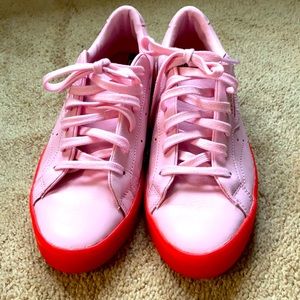 Adidas Women’s Sleek Diva Red ~ Like NEW 💝